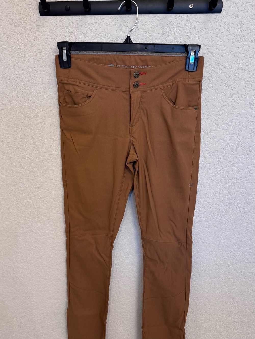 Stretch Skinny Pants in Brown - Women's Slim Fit